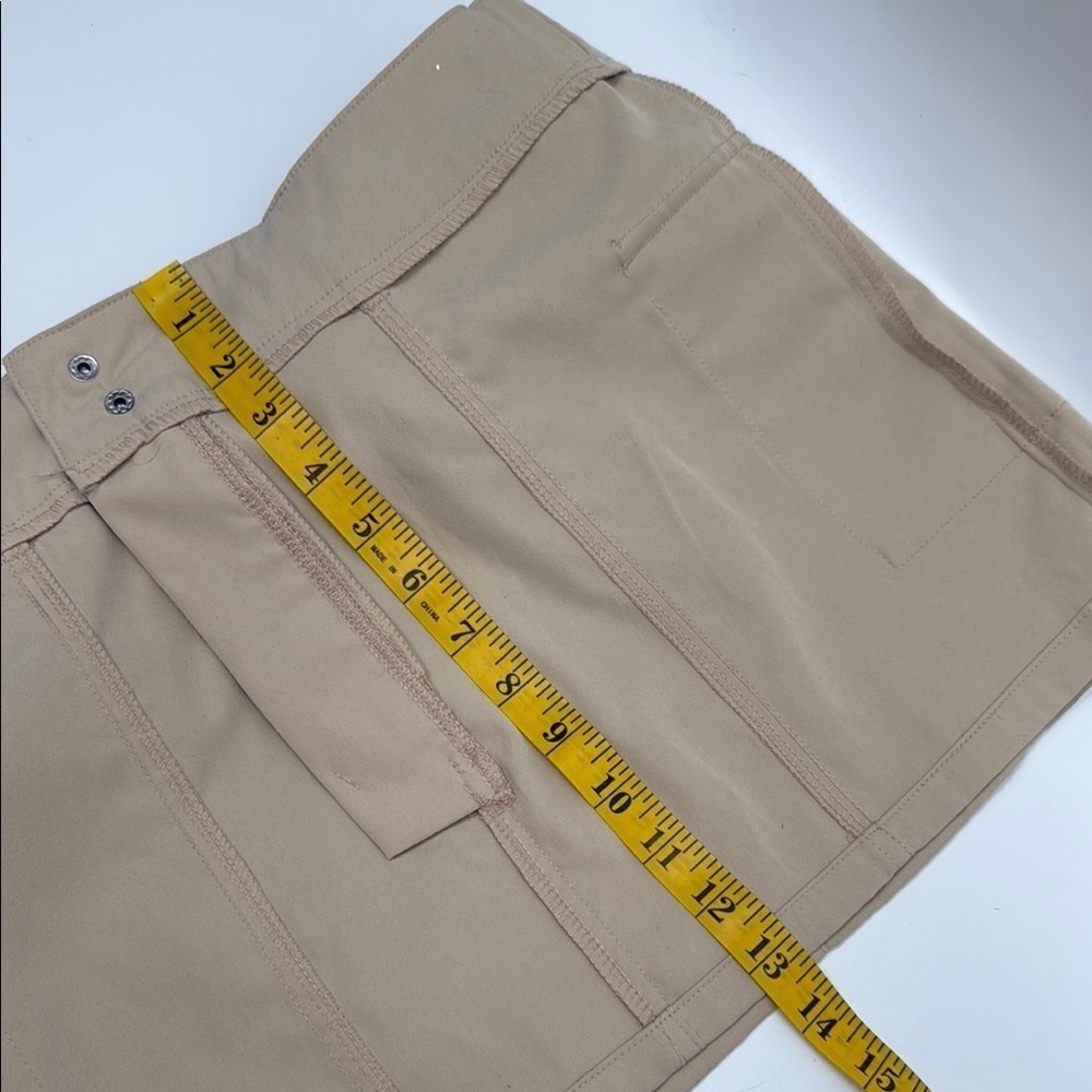Tan Khaki Cargo Mini Skirt with Belt Size 30” Waist approx. size 11 - Picture 6 of 9